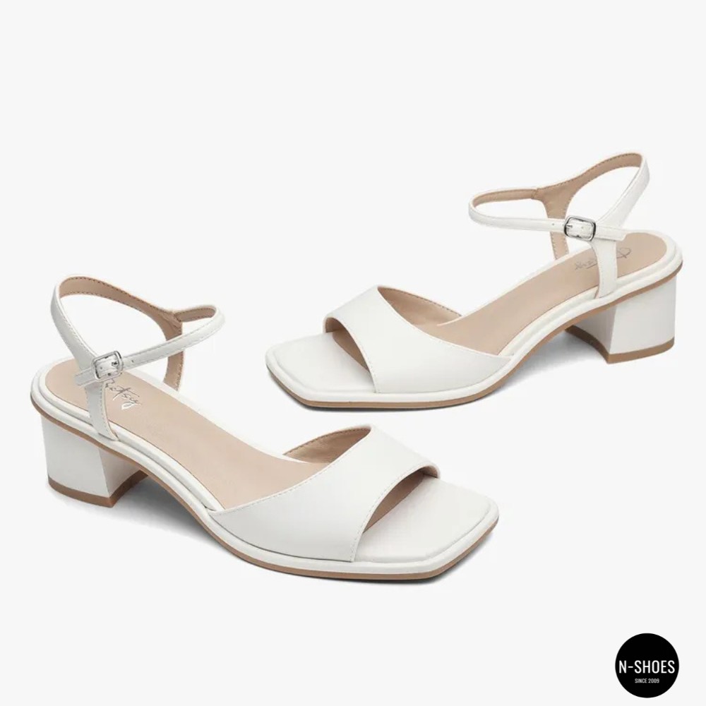 Women's classic white sandals BETSY 957082-25-02W model 5806