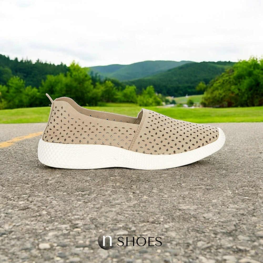 Жіночі комфортні сліпони з перфорацією GRUNBERG 157558 10-03E модель 5811