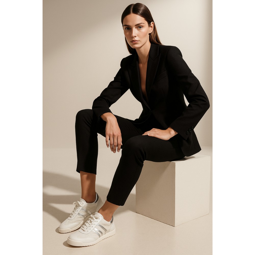 Кросівки жіночі з перфорацією KEDDO 857189-28-01E модель 5817