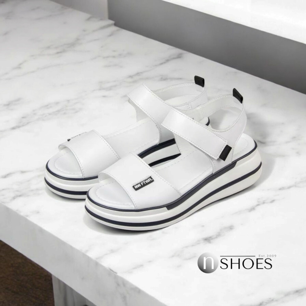 Женские кожаные босоножки на липучках ALLSY Lonza 195173 2970-1 модель 5835