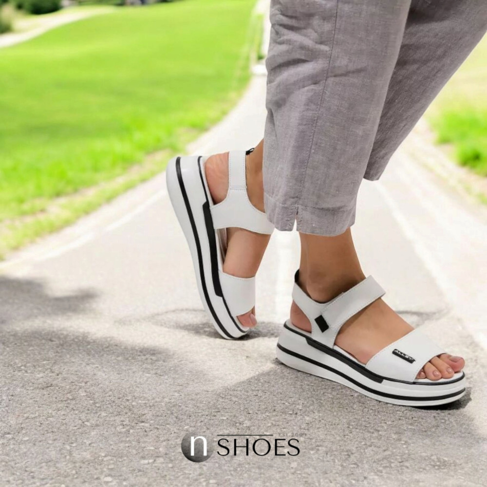 Женские кожаные босоножки на липучках ALLSY Lonza 195173 2970-1 модель 5835