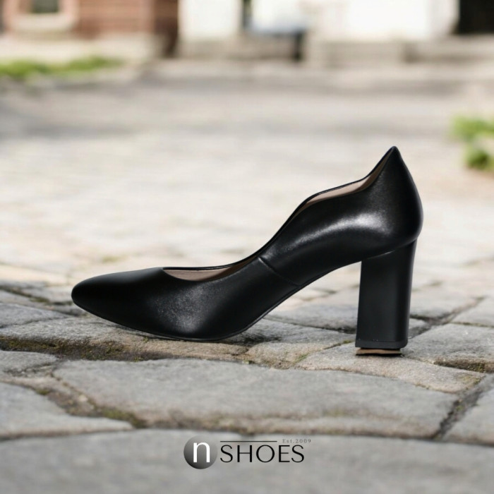 Women's classic pumps Kaniowski (Poland) model 5839