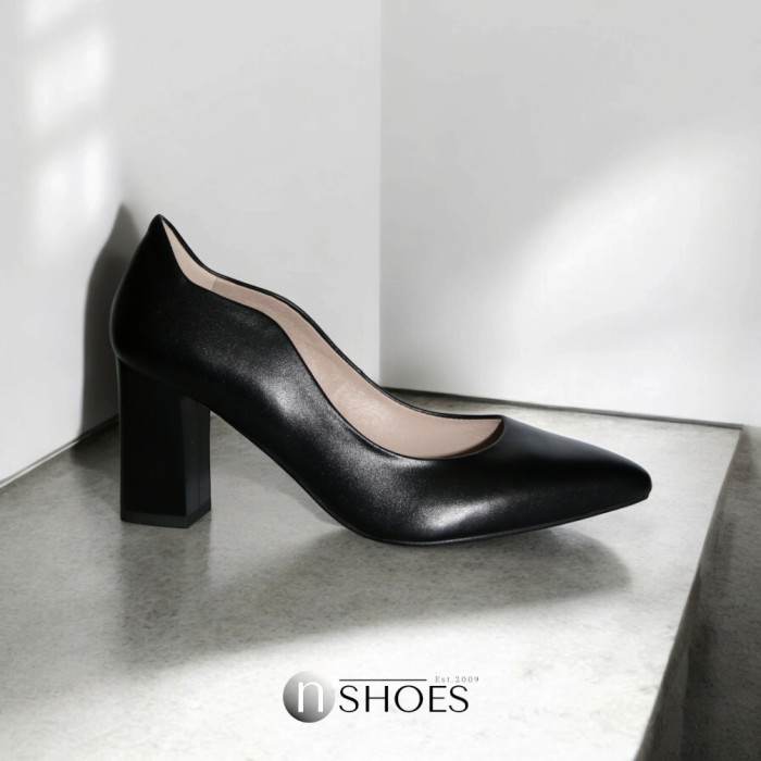 Women's classic pumps Kaniowski (Poland) model 5839