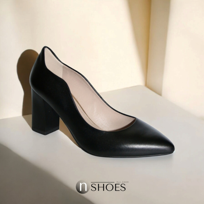 Women's classic pumps Kaniowski (Poland) model 5839