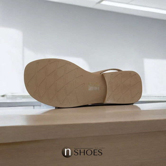 Women's beige sandals Fabio Monelli Roxana Beige model 5844