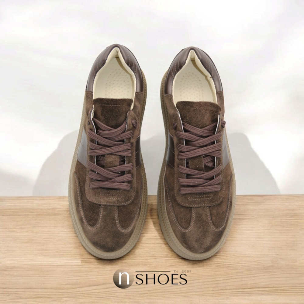 Жіночі шоколадні кросівки Romax Comfort модель 5854