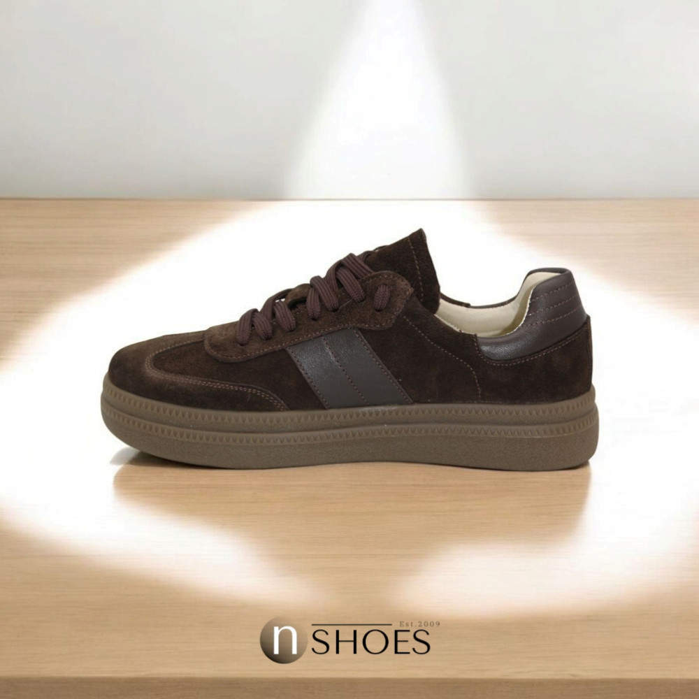 Жіночі шоколадні кросівки Romax Comfort модель 5854