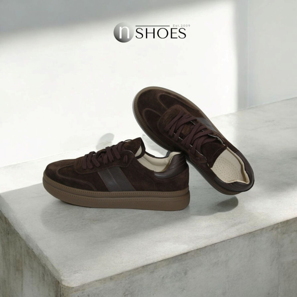 Жіночі шоколадні кросівки Romax Comfort модель 5854