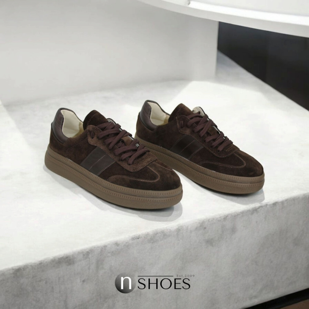 Жіночі шоколадні кросівки Romax Comfort модель 5854