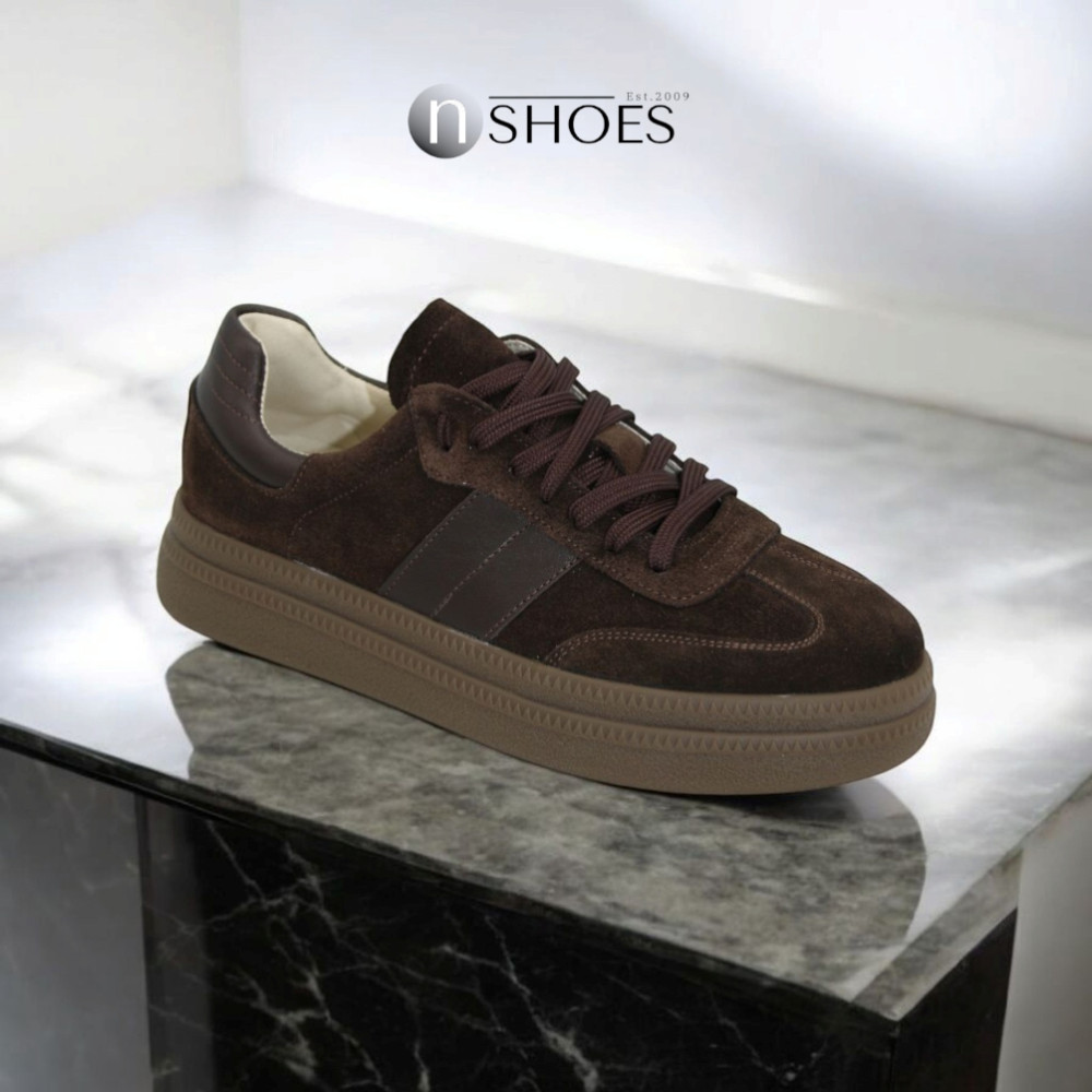 Жіночі шоколадні кросівки Romax Comfort модель 5854