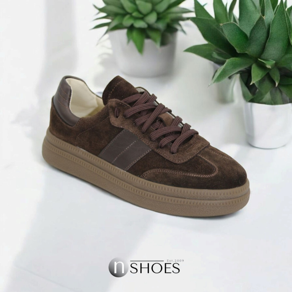 Жіночі шоколадні кросівки Romax Comfort модель 5854