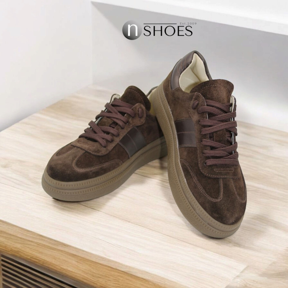 Жіночі шоколадні кросівки Romax Comfort модель 5854