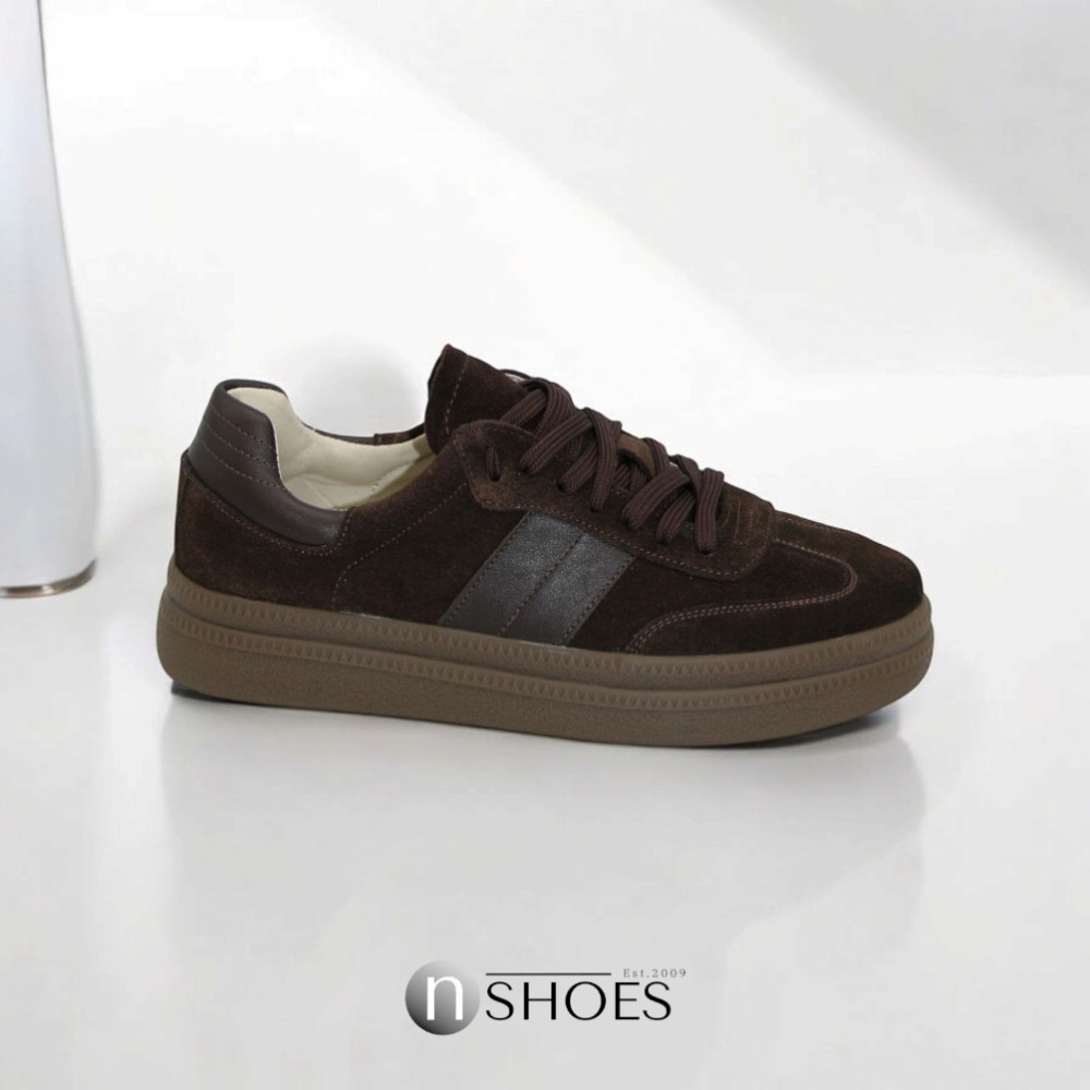 Жіночі шоколадні кросівки Romax Comfort модель 5854