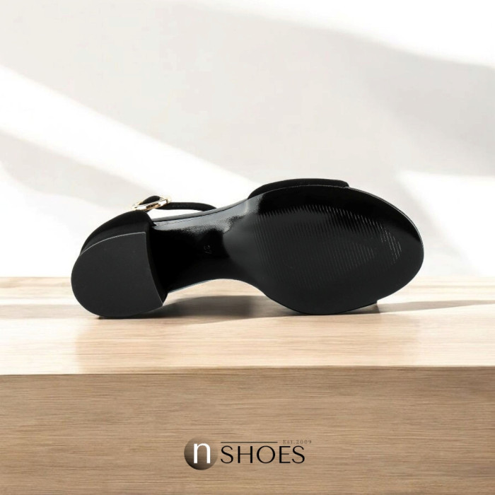 Women's suede sandals with medium heels SALA (Poland) model 5864