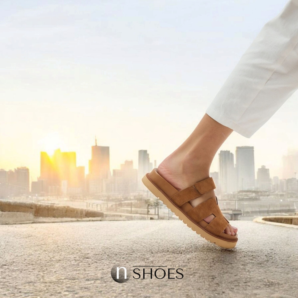 Женские коричневые замшевые шлепанцы Fabio Monelli Selina Brown модель 5869