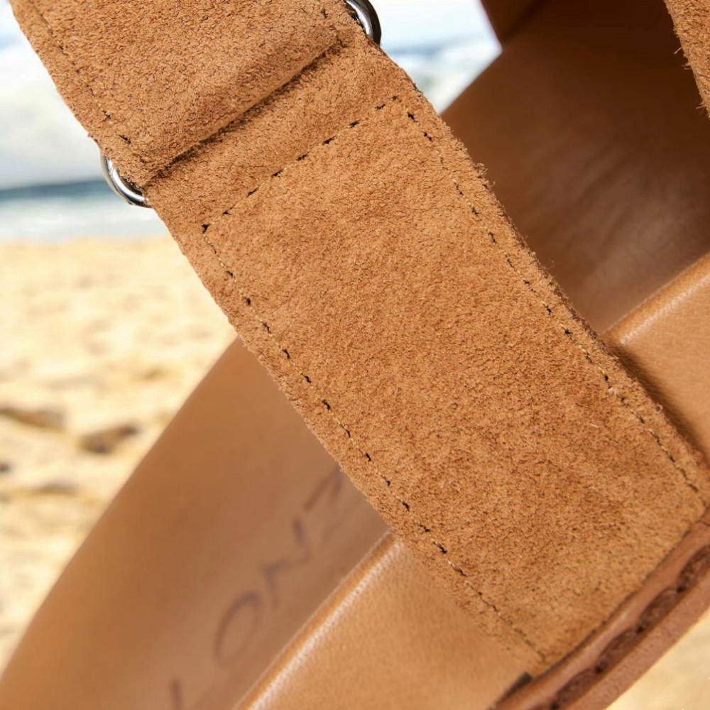 Женские коричневые замшевые шлепанцы Fabio Monelli Selina Brown модель 5869