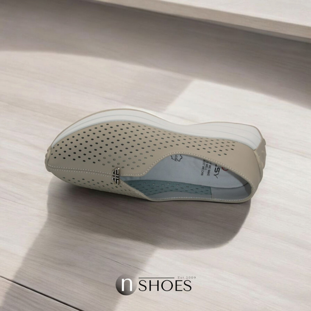 Жіночі комфортні шкіряні мокасини з перфорацією Allsy модель 5871