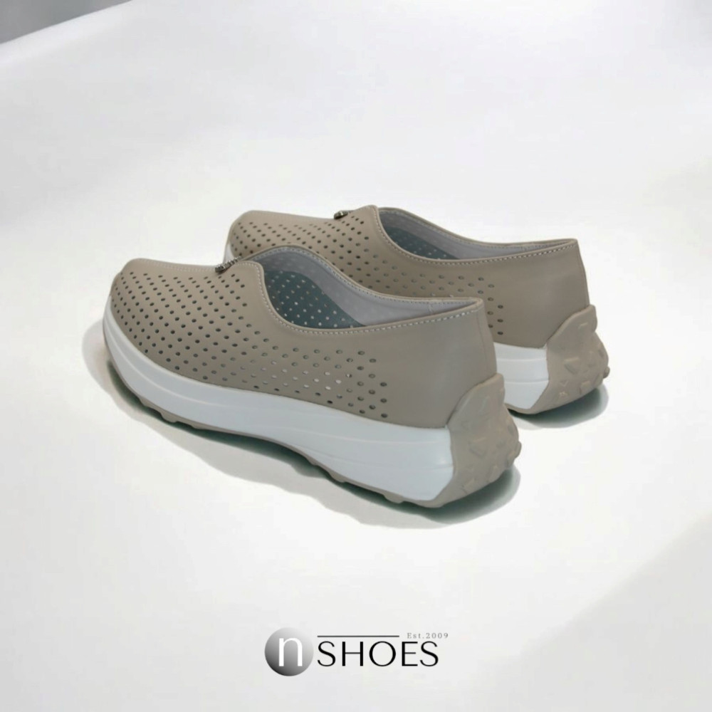 Жіночі комфортні шкіряні мокасини з перфорацією Allsy модель 5871