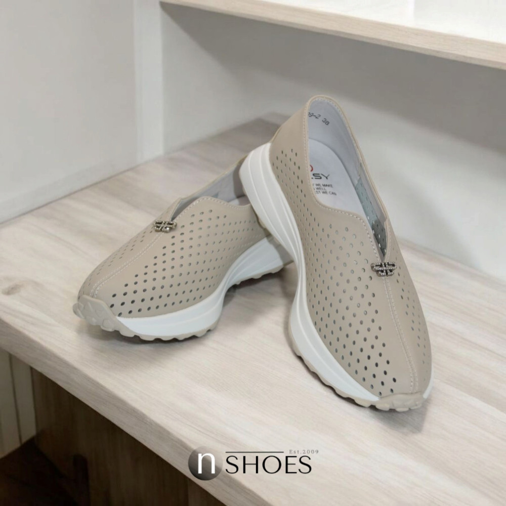 Жіночі комфортні шкіряні мокасини з перфорацією Allsy модель 5871