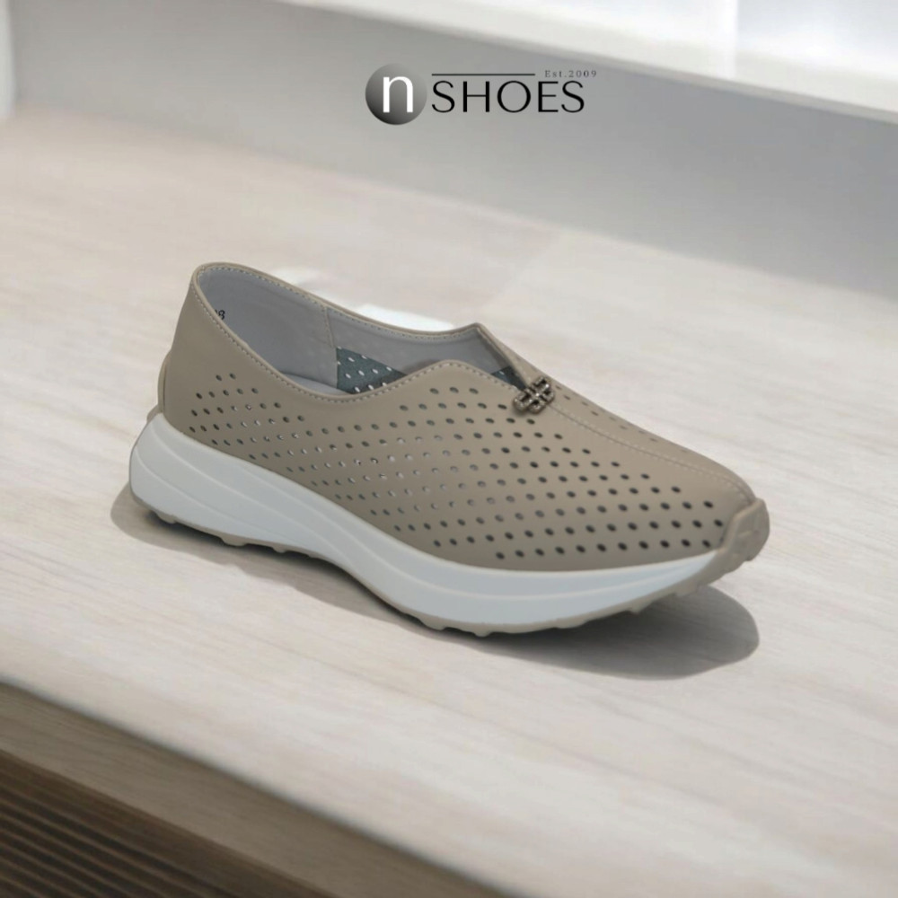 Жіночі комфортні шкіряні мокасини з перфорацією Allsy модель 5871