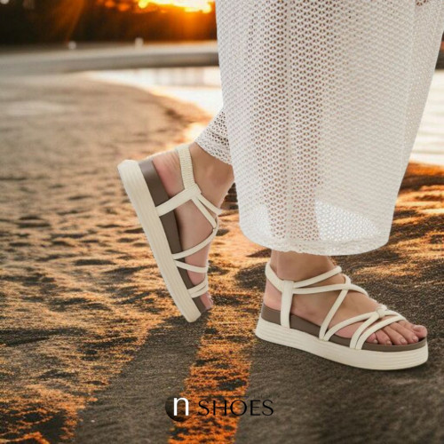 Women's fashion milk sandals on a high platform Allsy Lonza 197627 198752 184920 66-15 milk 5888 with straps