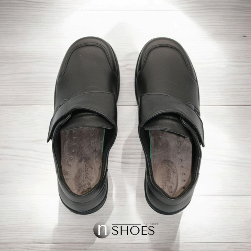 Женские комфортные туфли на липучке Axel (Польша) модель 5895