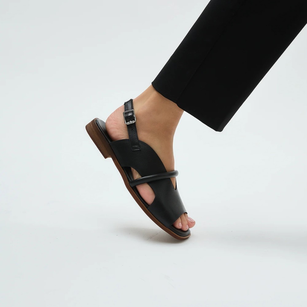 Women’s leather sandals Lonza 199973 2506 Bergen Black 5897