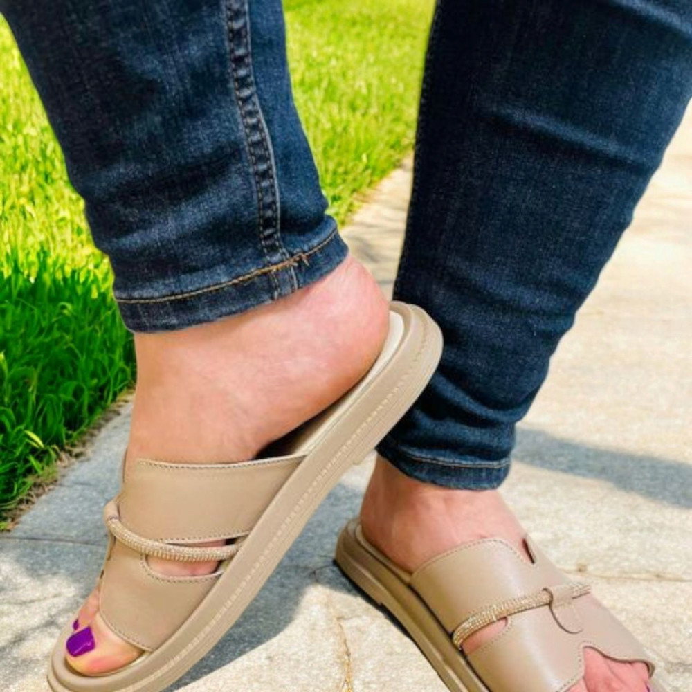 Жіночі шкіряні шльопанці Romax Comfort модель 5905