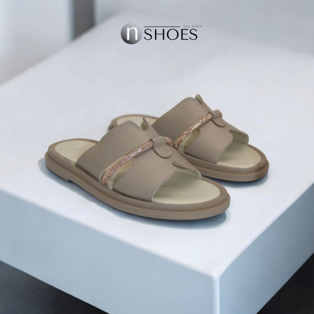 Жіночі шкіряні шльопанці Romax Comfort модель 5905