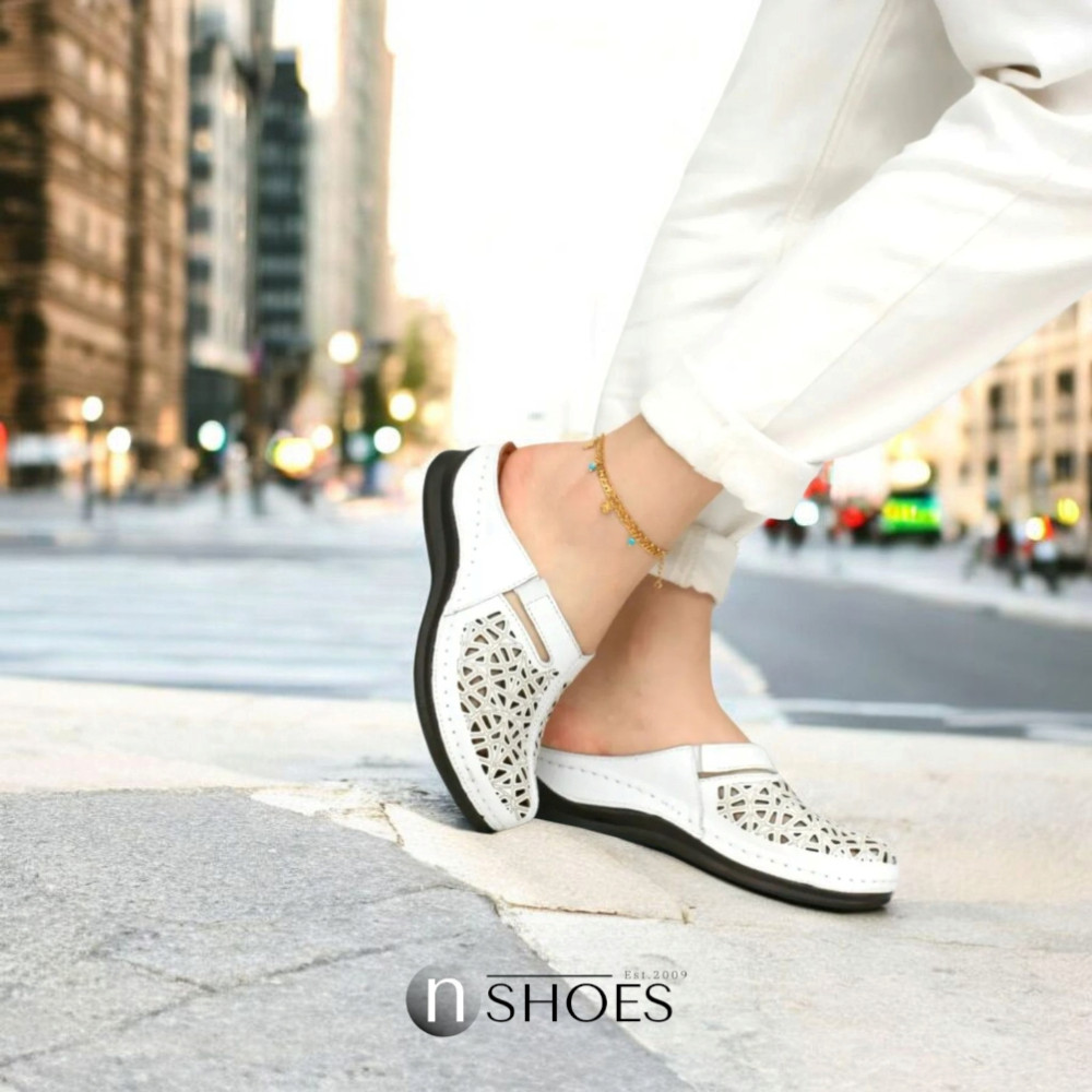 Женские кожаные шлёпанцы с закрытым носком ALLSY 195155 модель 5918