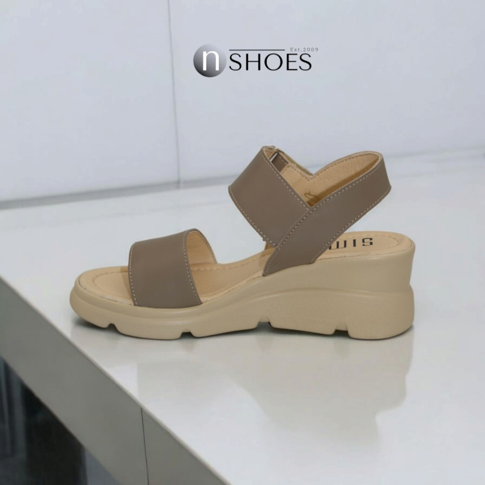 Жіночі бежеві шкіряні босоніжки Simen (Польща) модель 5919