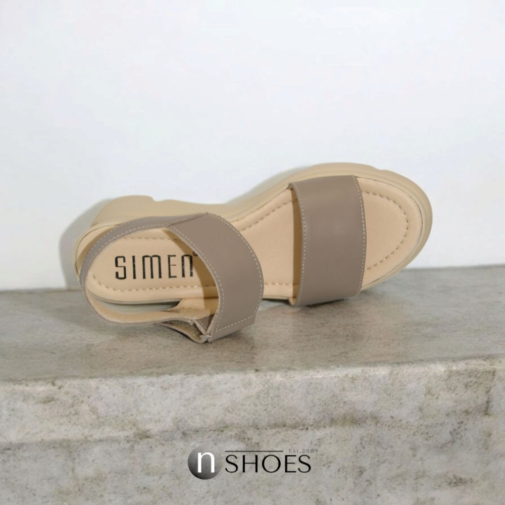 Жіночі бежеві шкіряні босоніжки Simen (Польща) модель 5919