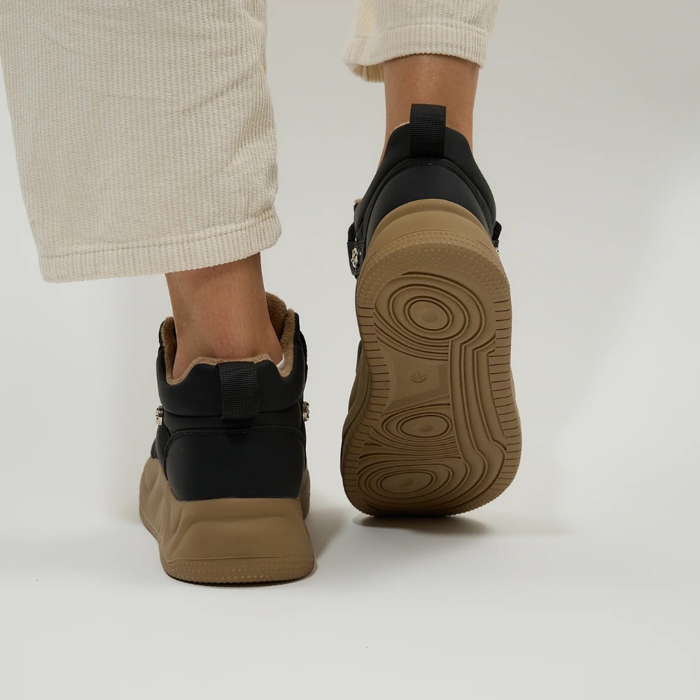 Жіночі чорні кросівки Allsy Lonza 204469 203343 Obelia Black модель 5933