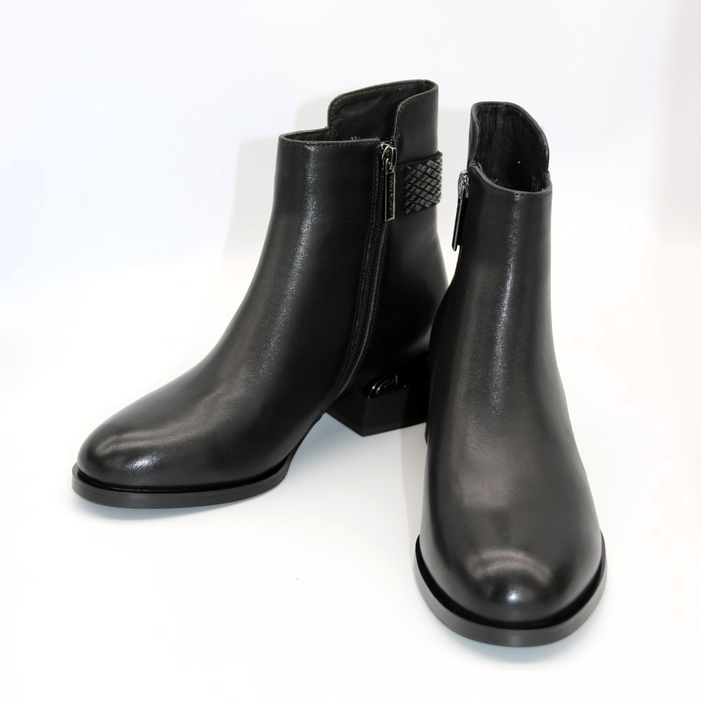 Класичні жіночі черевики Fabio Monelli 203214 Oread Black модель 5936