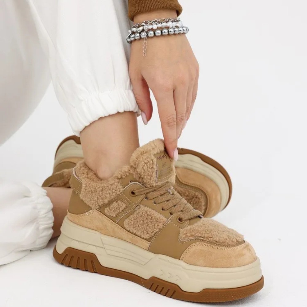 Жіночі зимові кросівки Allsy Lonza модель 5937