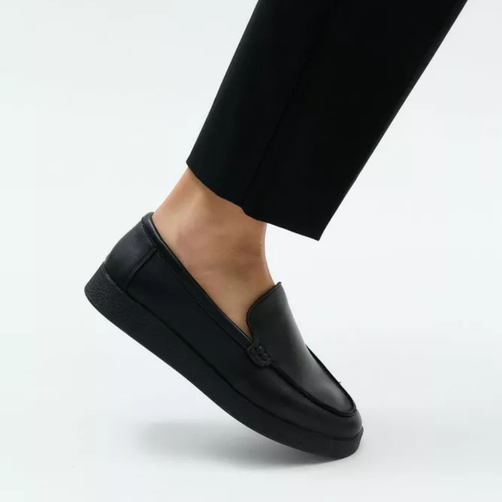 Женские чёрные кожаные туфли Allsy Lonza модель 5953