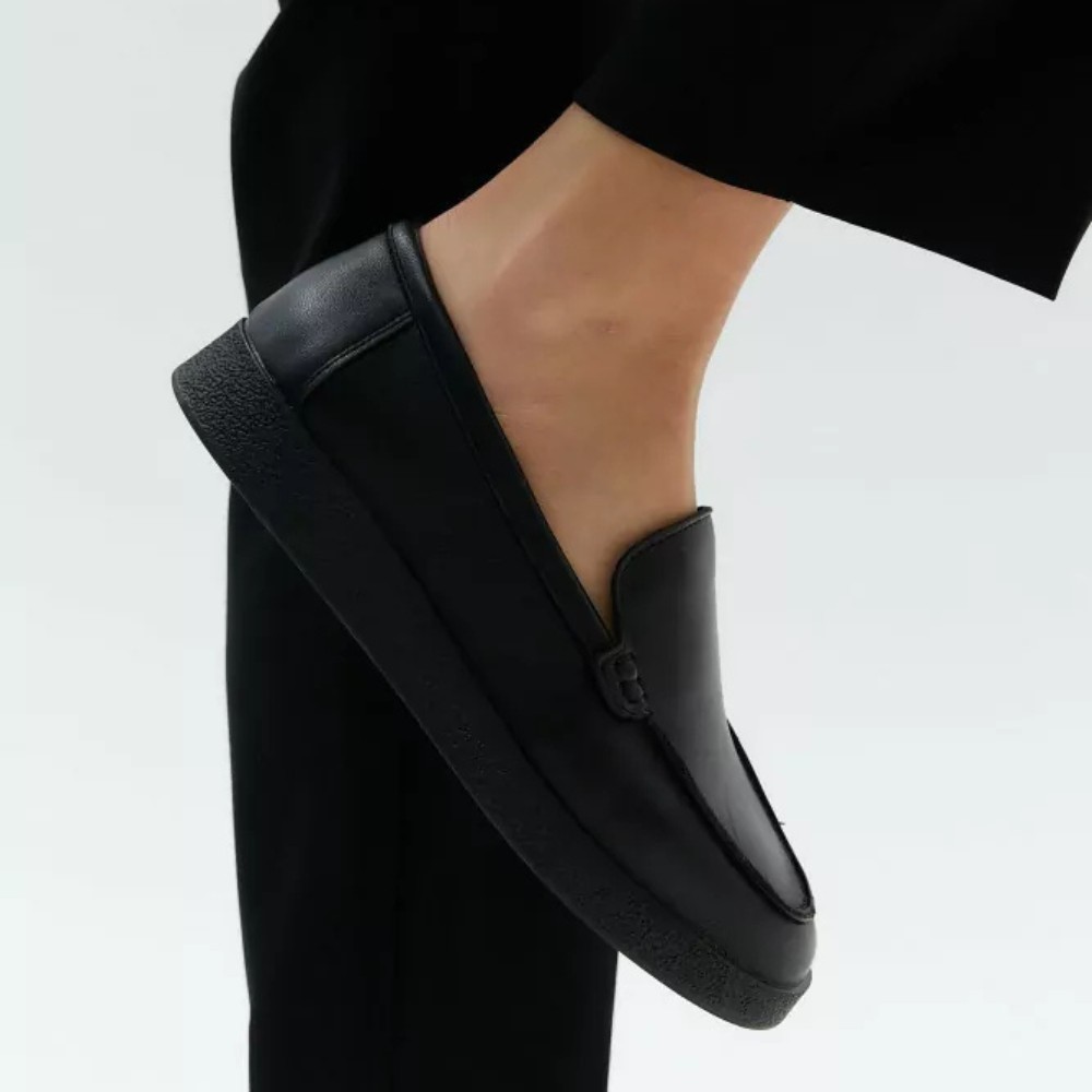 Женские чёрные кожаные туфли Allsy Lonza модель 5953