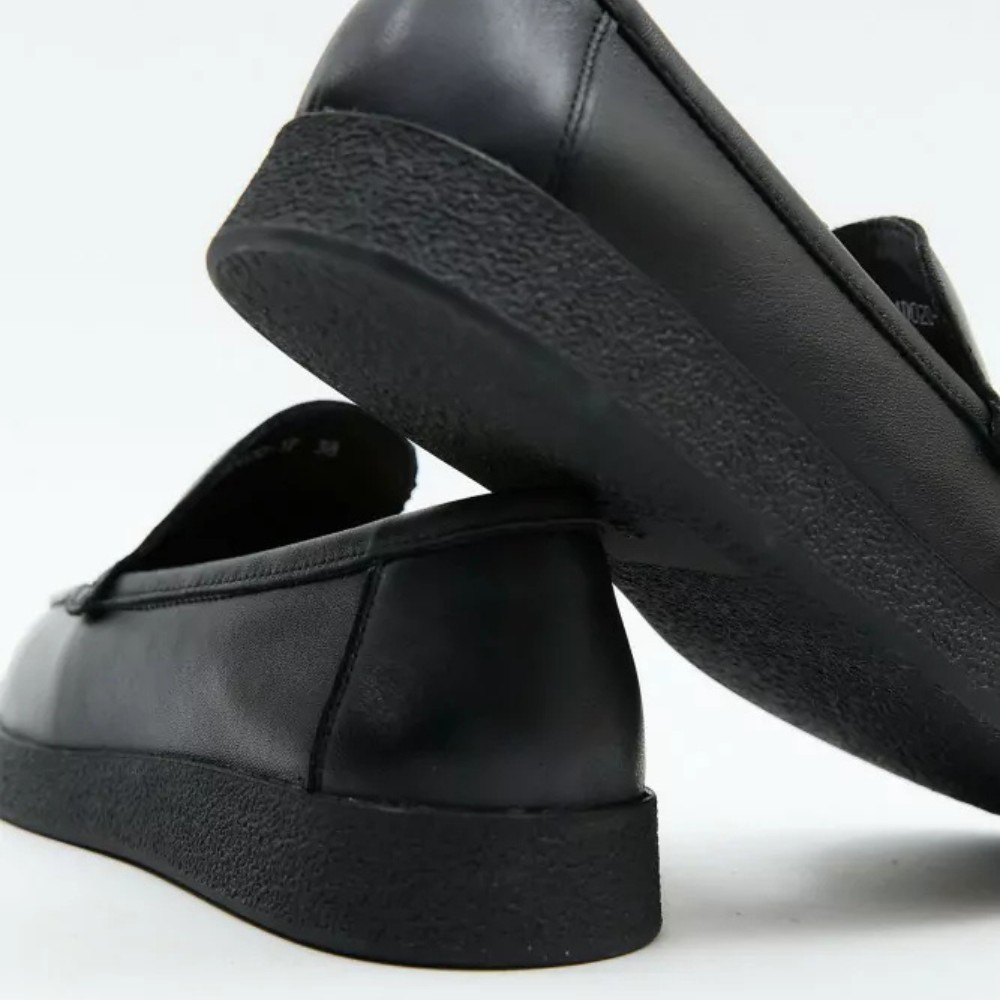 Женские чёрные кожаные туфли Allsy Lonza модель 5953