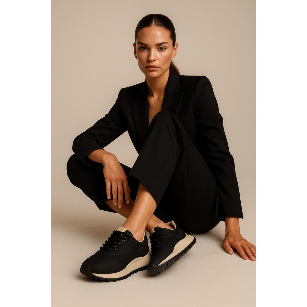 Женские черные кроссовки Allsy Lonza модель 5960