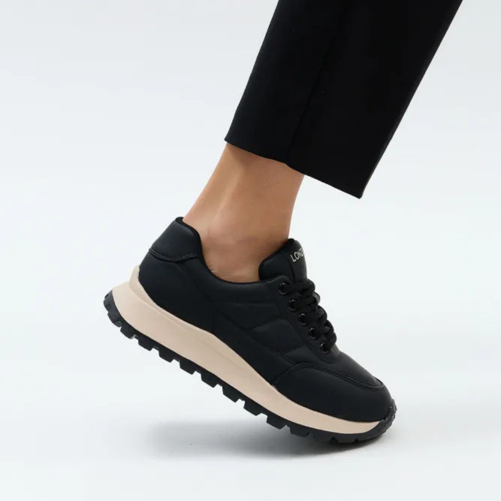Женские черные кроссовки Allsy Lonza модель 5960