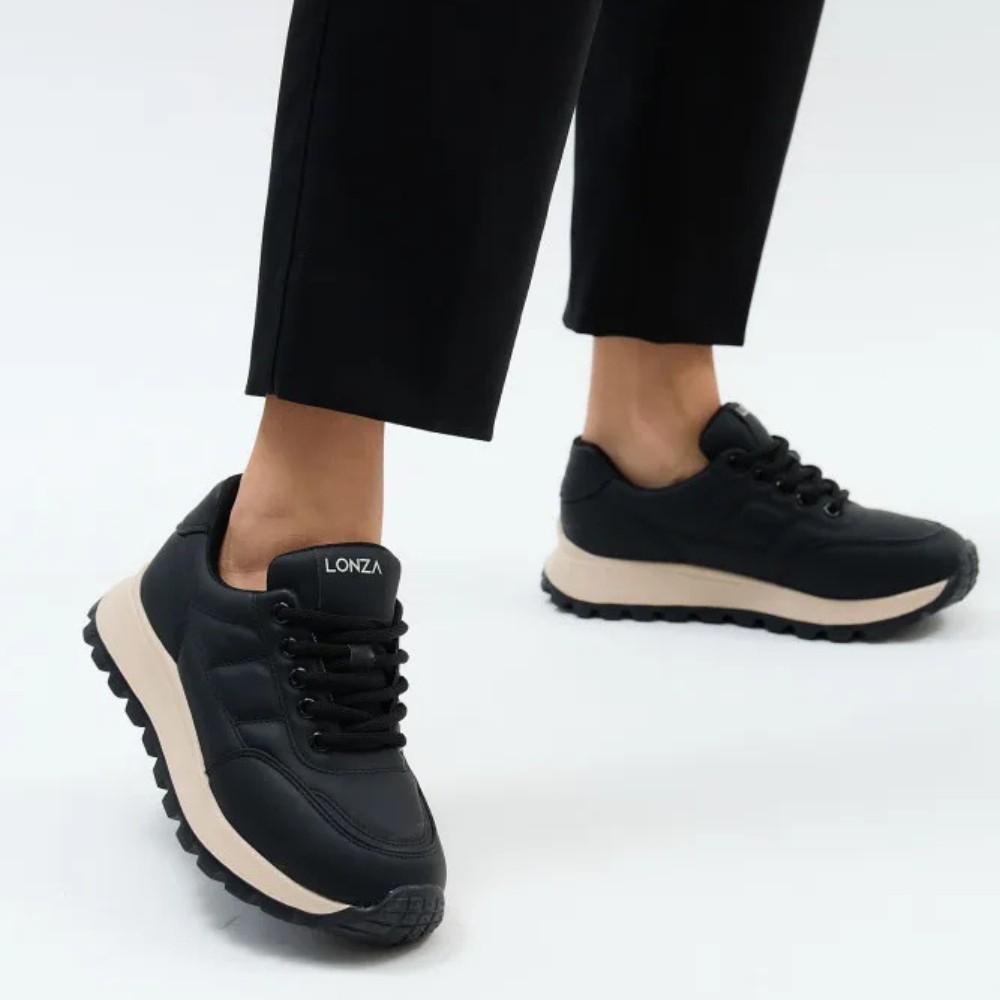 Женские черные кроссовки Allsy Lonza модель 5960