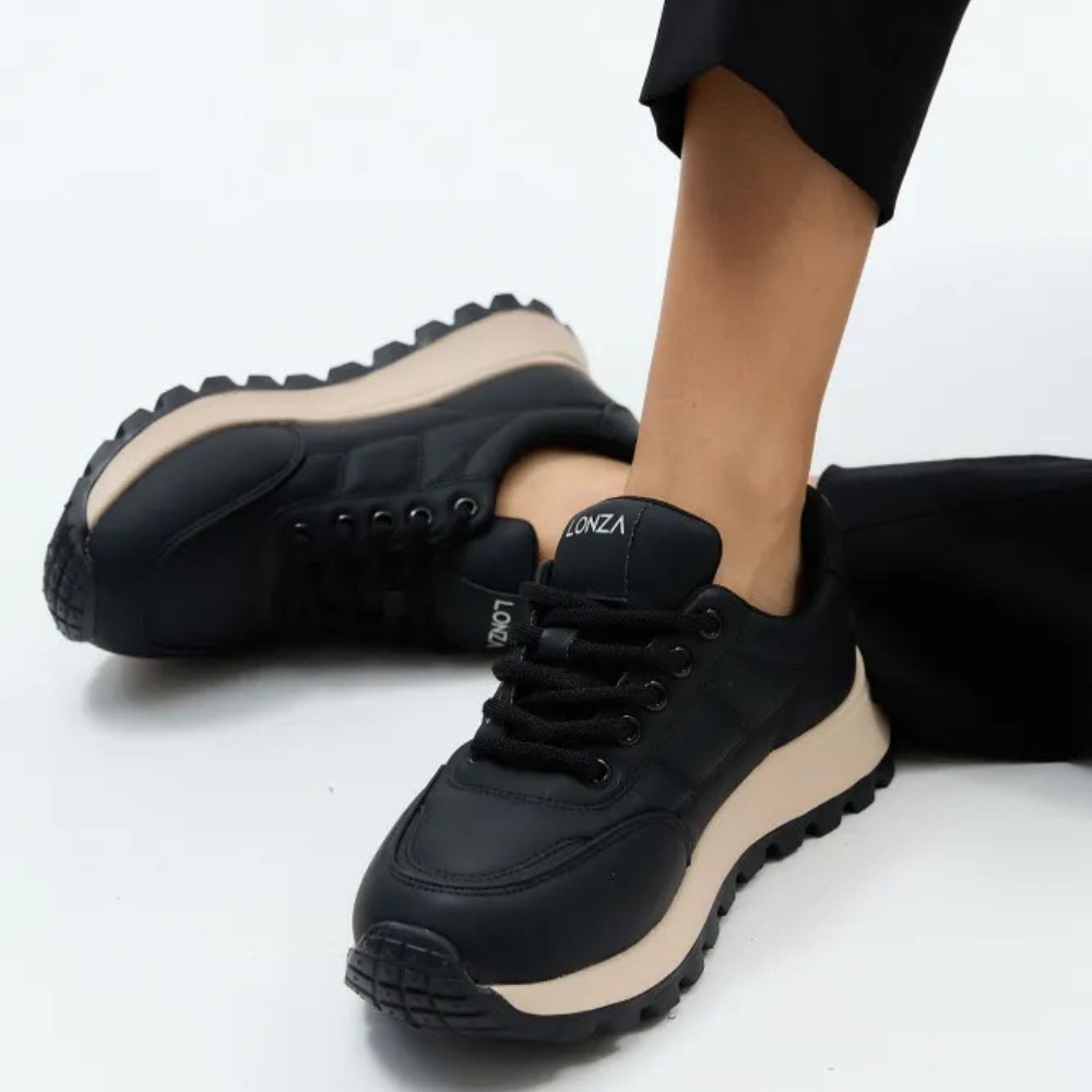 Женские черные кроссовки Allsy Lonza модель 5960