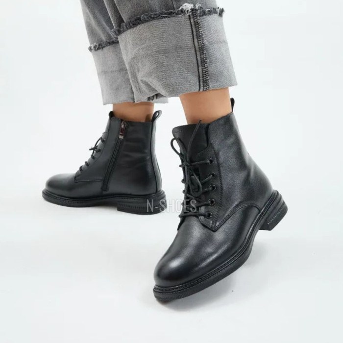 Women's boots Allsy Lonza Black model 5977