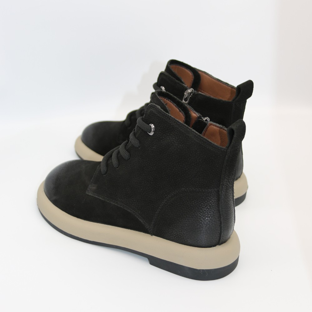 Женские демисезонные ботинки Allsy Lonza 204022 из натурального нубука модель 5988