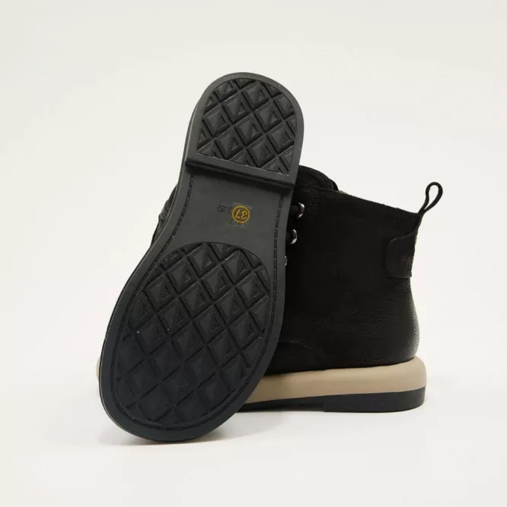 Женские демисезонные ботинки Allsy Lonza 204022 из натурального нубука модель 5988