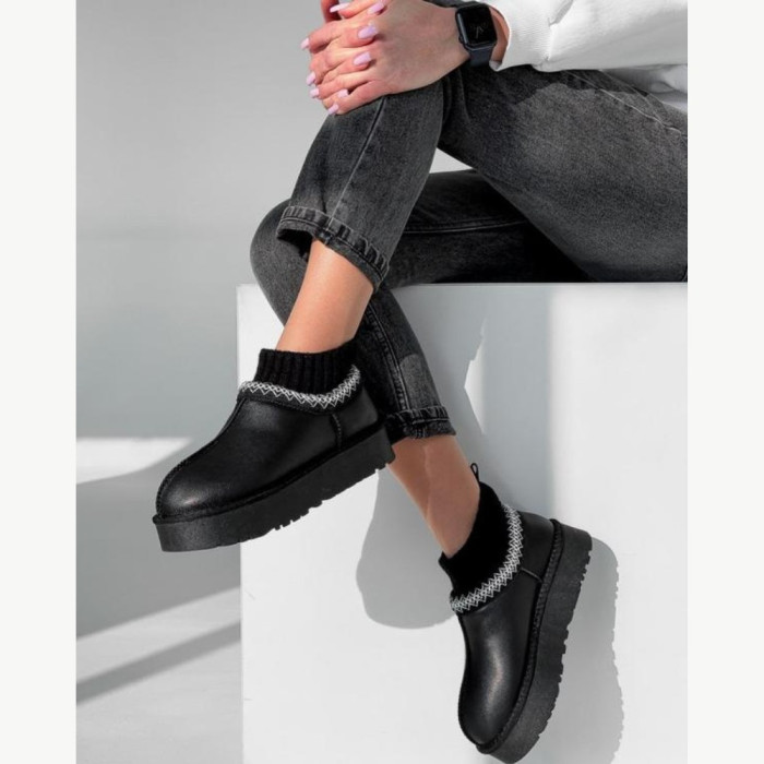 Женские угги Allsy Lonza BLACK 6004: натуральная кожа и шерсть внутри