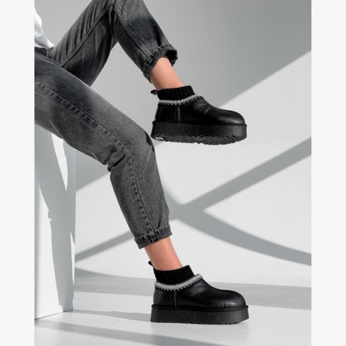 Женские угги Allsy Lonza BLACK 6004: натуральная кожа и шерсть внутри