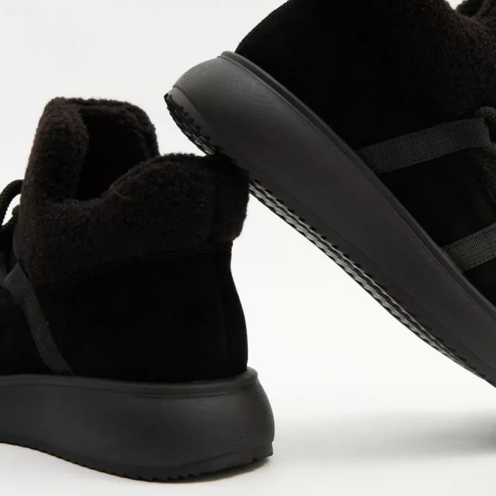 Жіночі чорні замшеві уггі на шнурівці з вставками з барашка ALLSY Lonza 203416 89393-80-1 BLACK 6025