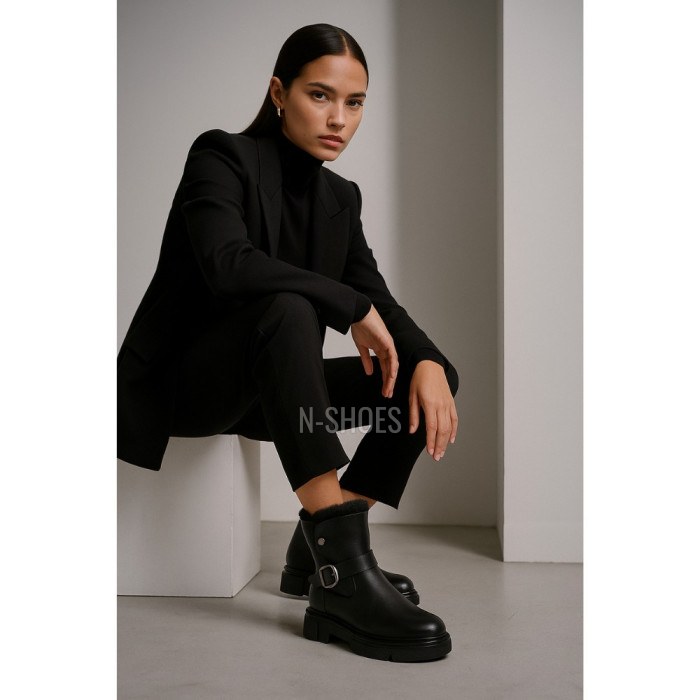 Women’s winter leather boots with fur trim and thick sole in black - ALLSY Lonza 202957