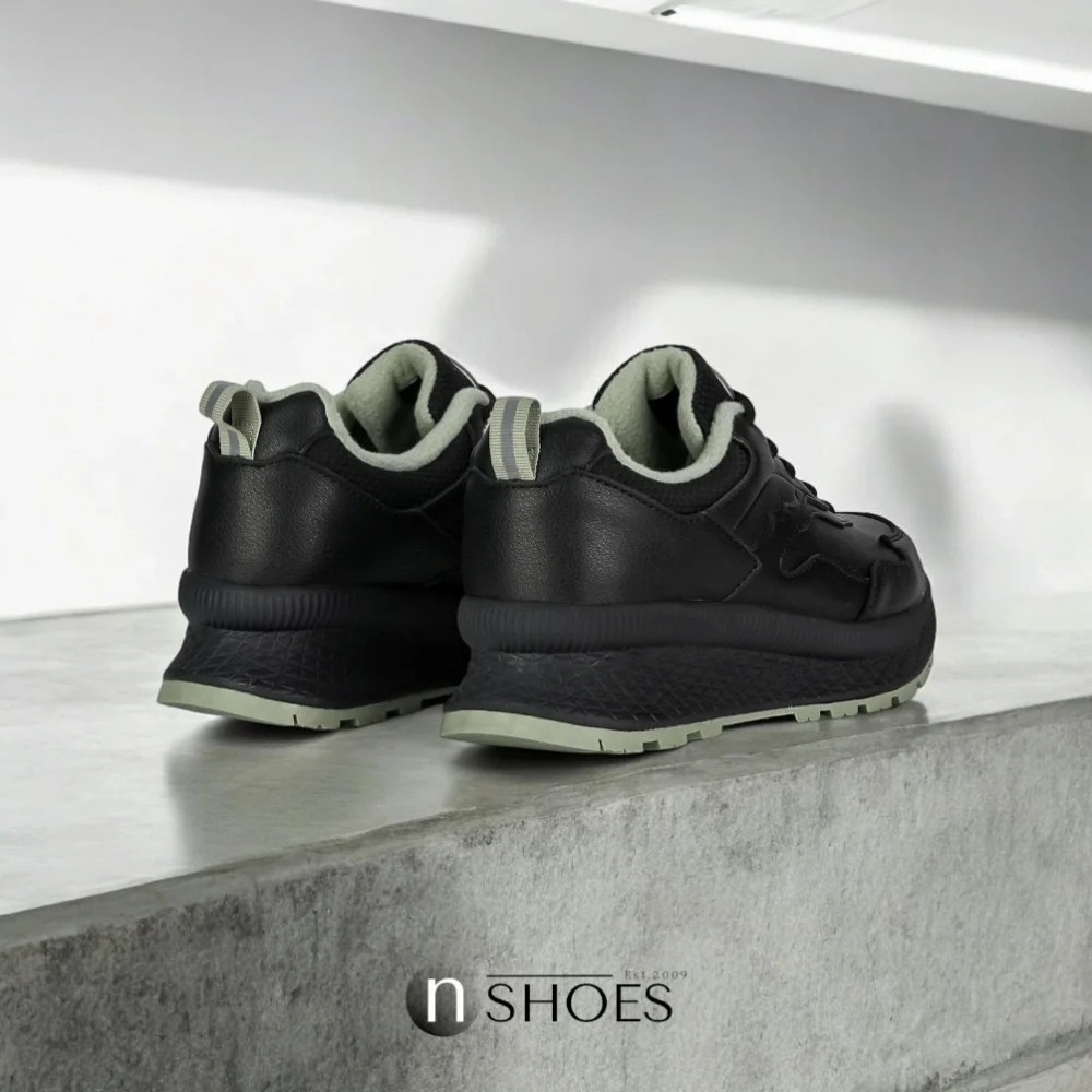 Women’s black leather sneakers Grunberg 148568/26-03 6076 with Thermotex insulation